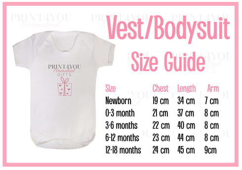The image is a size guide for a white baby's outfit, providing measurements for different age groups.